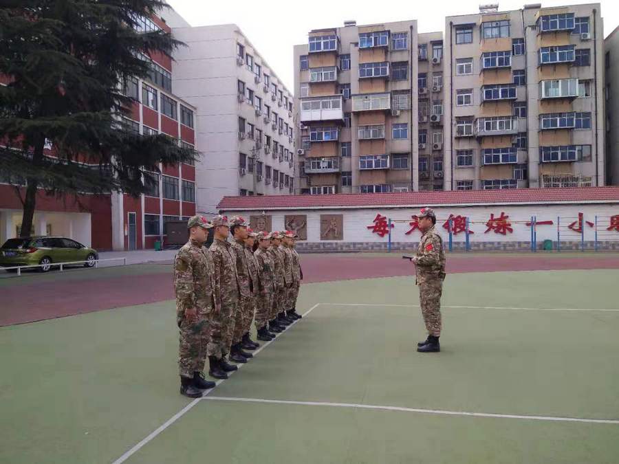 半軍事化管理學(xué)校，理念與實踐，半軍事化管理學(xué)校的理念與實踐探索
