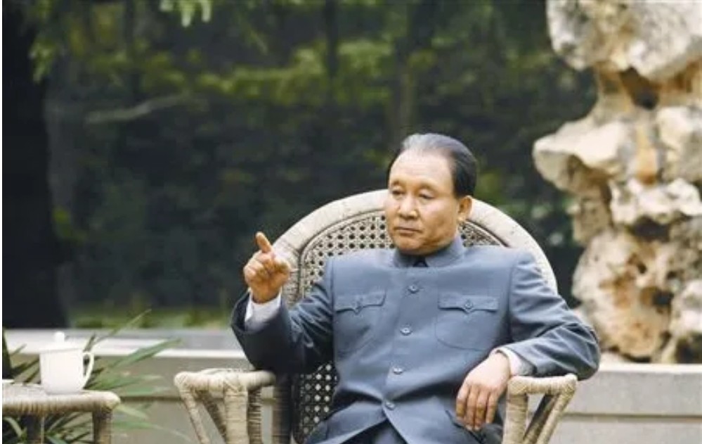 個人經(jīng)歷與成就奧秘