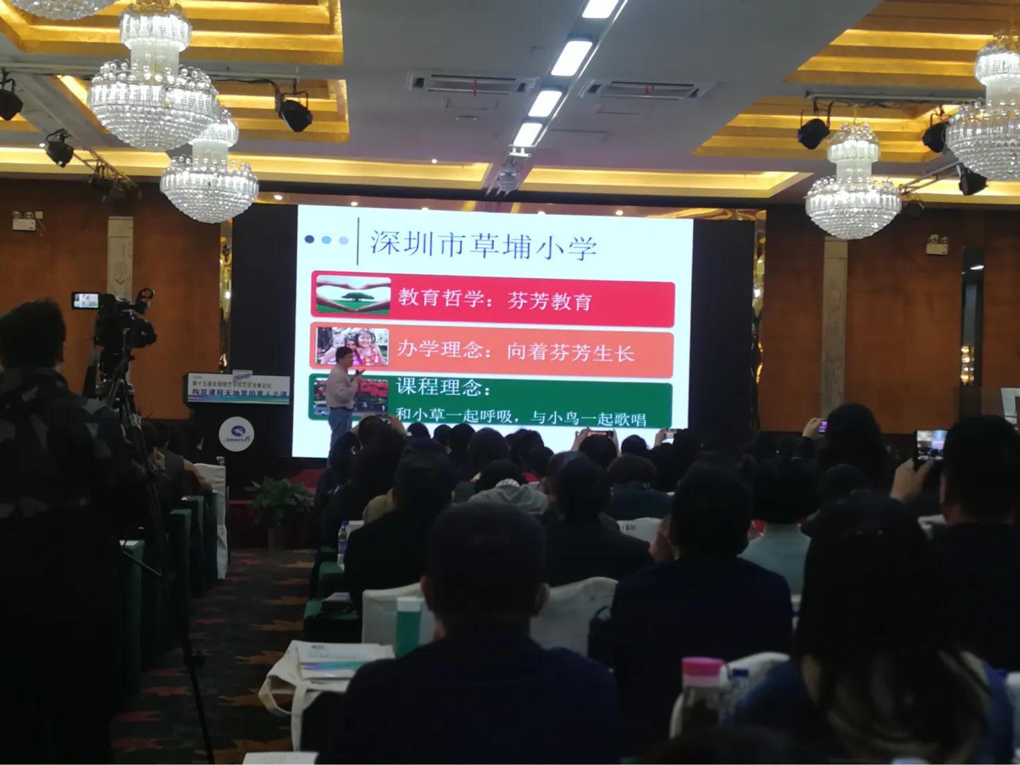 芳草地免費(fèi)資料論壇——探索、分享與成長的聚集地，芳草地免費(fèi)資料論壇，探索、分享與成長的樂園